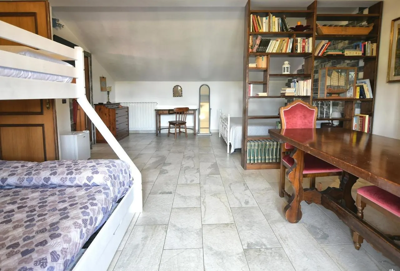 Villa Roma '900 Affitta Camere 3*,  Italia